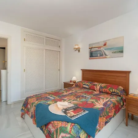 Happy Puerto Marina Apartment